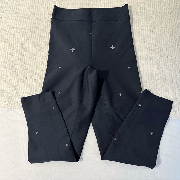 ULTRACOR Women’s SMALL High Waisted 21” Crop Leggings Star Print - Picture 2 of 4